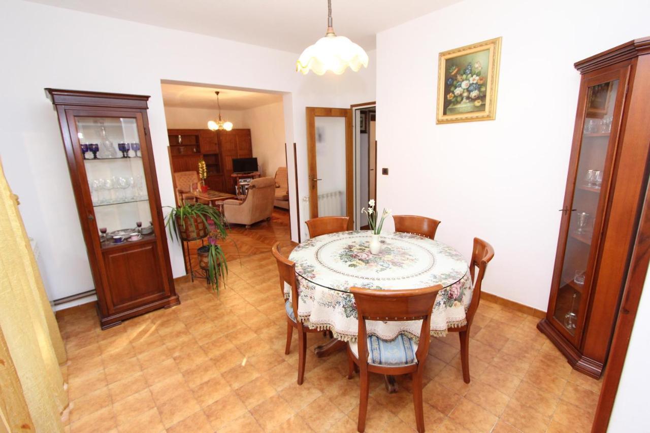 Apartment Clementina Višnjan エクステリア 写真