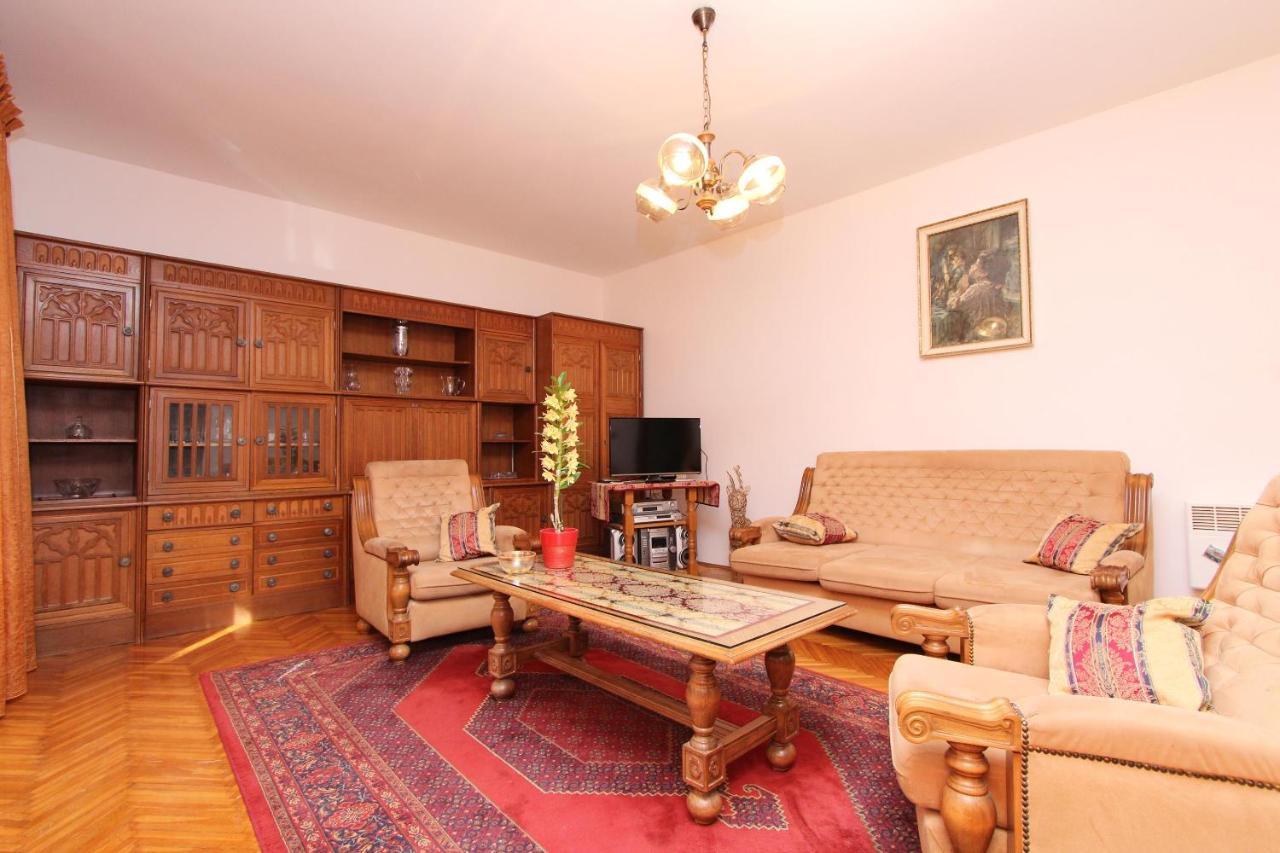 Apartment Clementina Višnjan エクステリア 写真