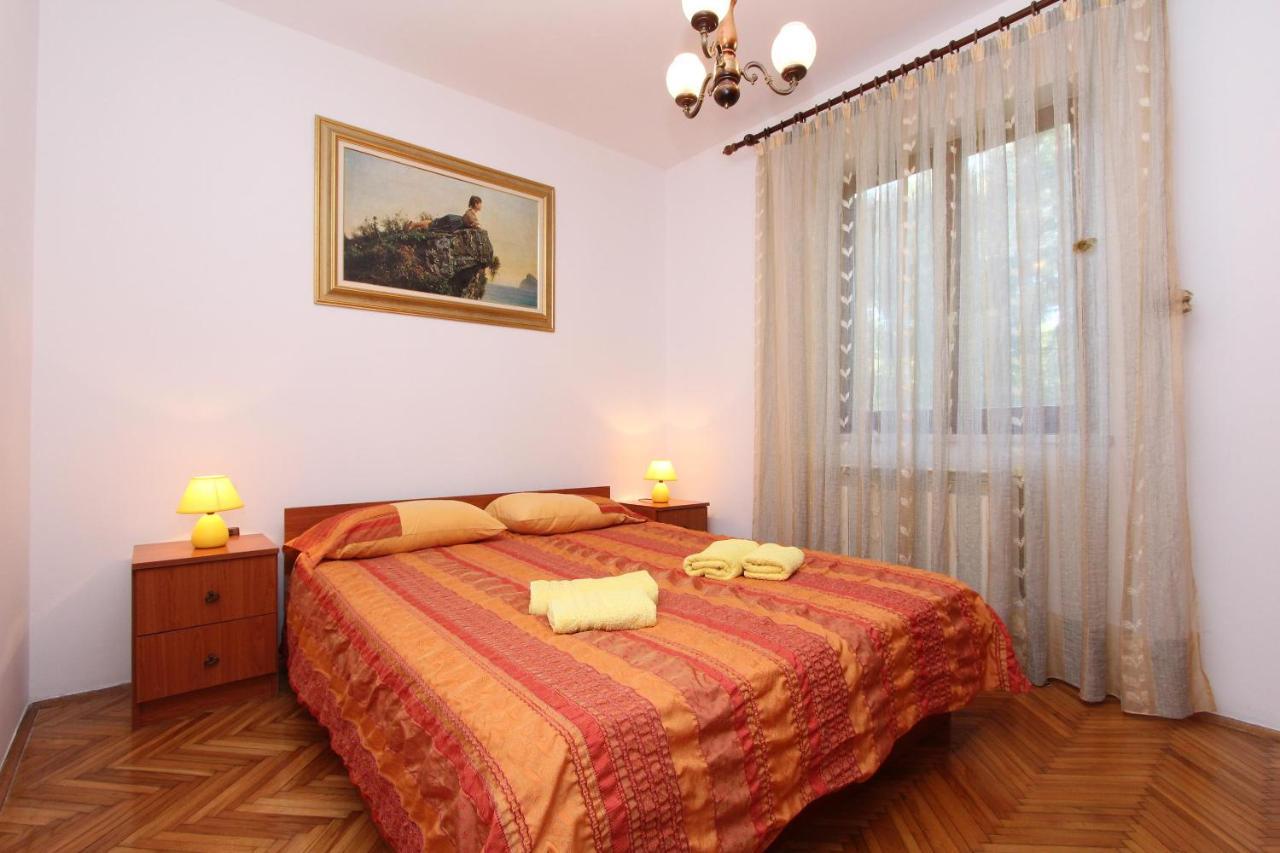 Apartment Clementina Višnjan エクステリア 写真